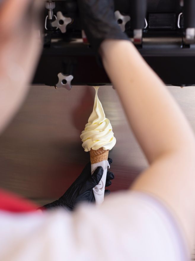 🍂 Dnes začíná podzim– oslavte s námi poslední teplé dny!🍂☀️ Stavte se na jednu z našich poboček a vychutnejte si naši...